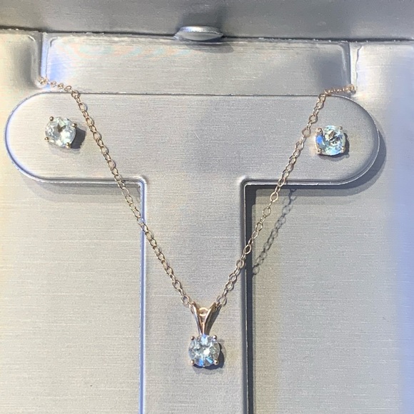 EUC - 10 K Yellow Gold & Aquamarine Set - Picture 5 of 13